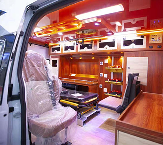 西双版纳车辆内部展示